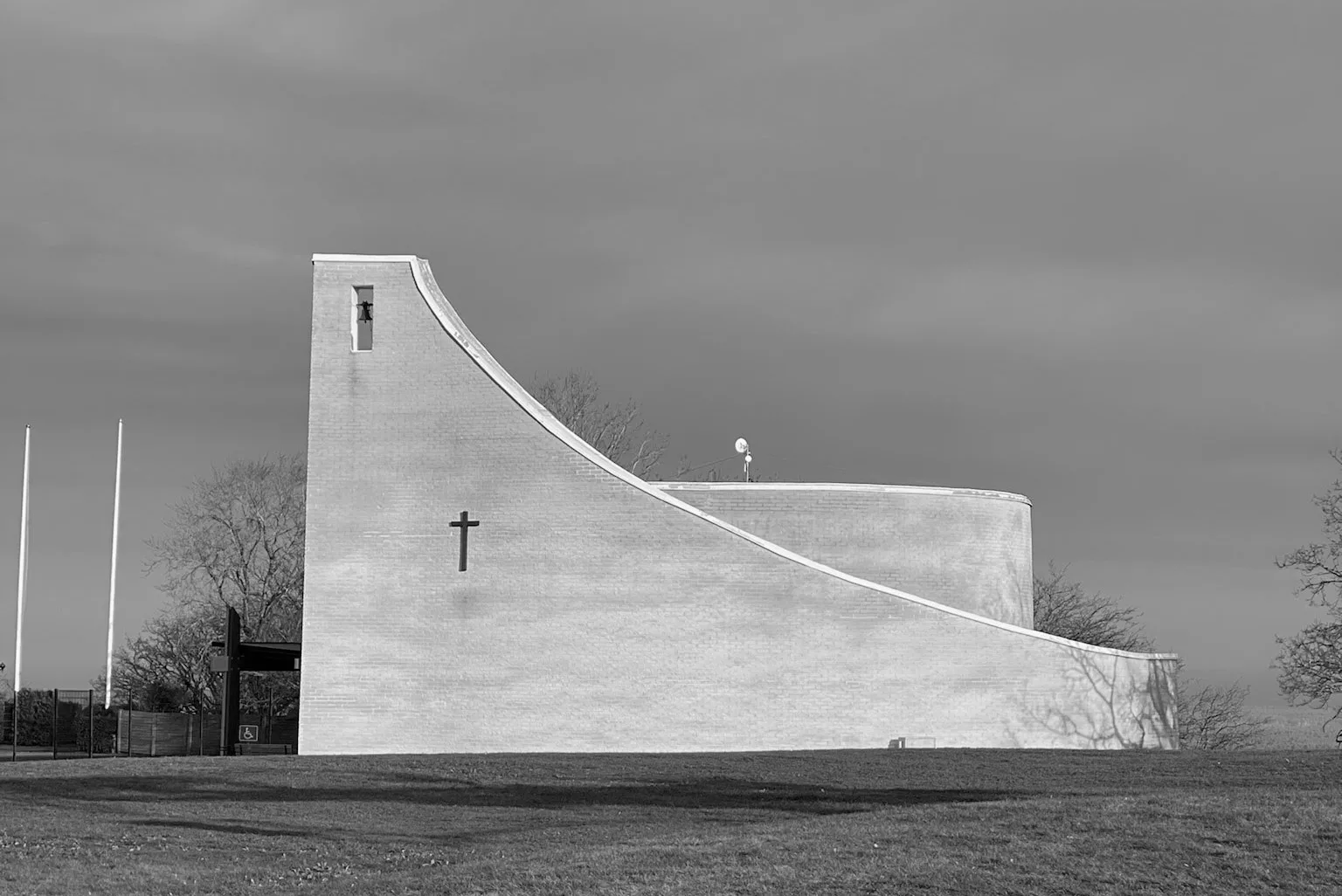 sankt lukas kyrka på billingen