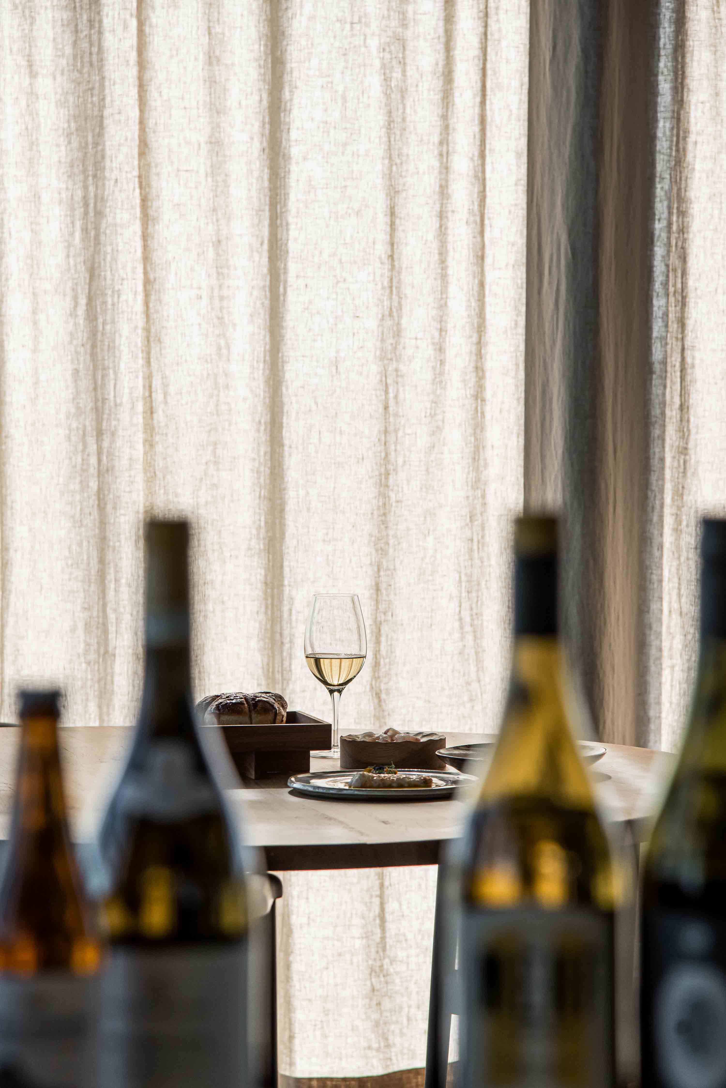 vin och middag på urtid